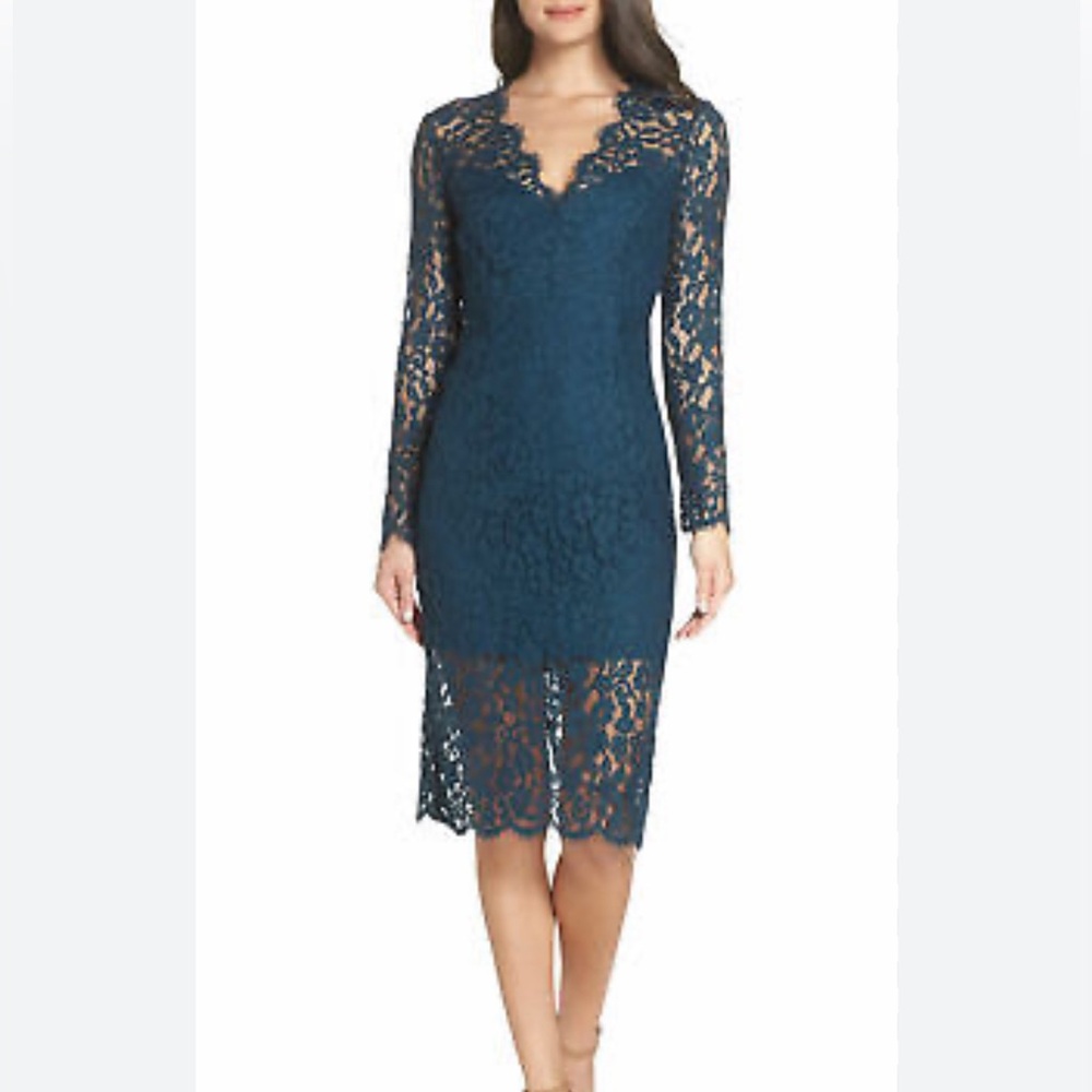 NWOT BARDOT Midnights Lace Dress in 
Ash Blue color size 4